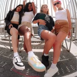 ROCKET WHITE -Fashion Haven Shop 1100X1100SM8 dd518d44 db0f 47ee 8af8 08dcca06d1de