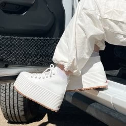 GIANT WHITE 16 GIANT WHITE -Fashion Haven Shop F2CAAF96 B695 41D6 A4FB C512C976226F