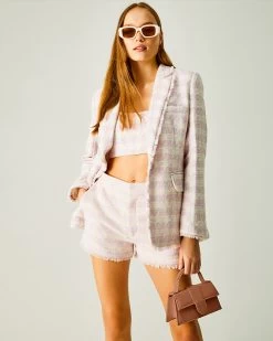 LIA SHORT PINK 25 LIA SHORT PINK -Fashion Haven Shop SM 2023 JANUARY LIFESTYLE 40 BN102890 ANNIE 1602 CROP 447c7545 7cba 47fc 896b 6c5248244dcb