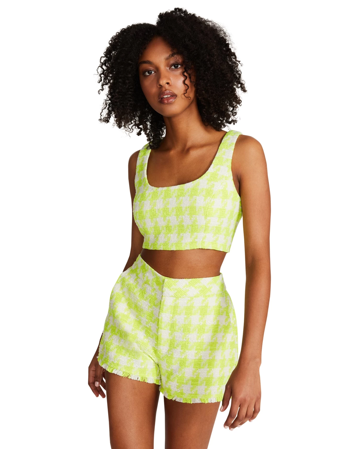 LIA SHORT LIME 3 LIA SHORT LIME
